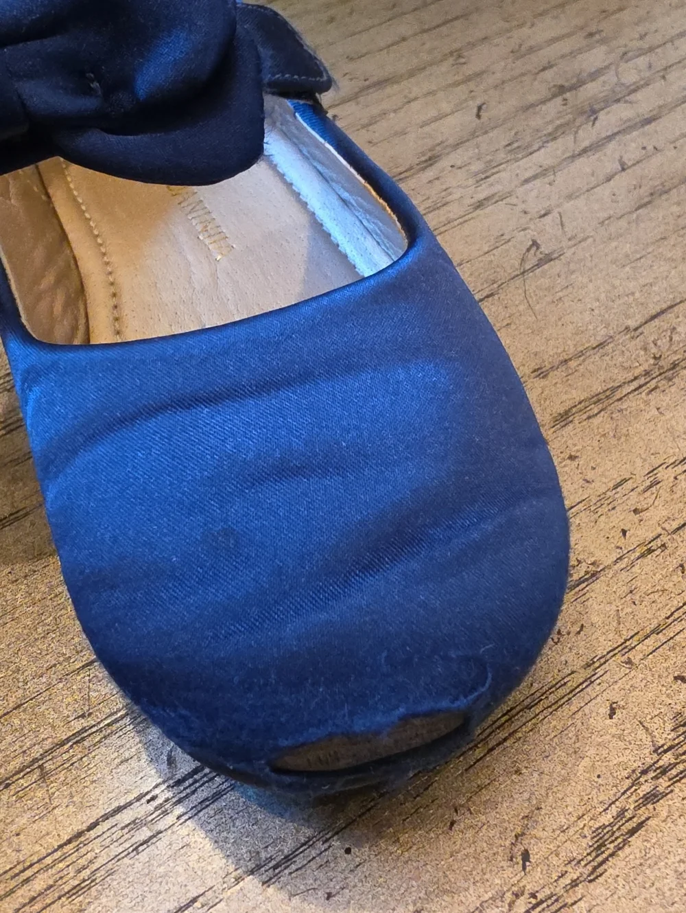 Kids Bow Mary Jane Shoes in Navy and White Size 10
